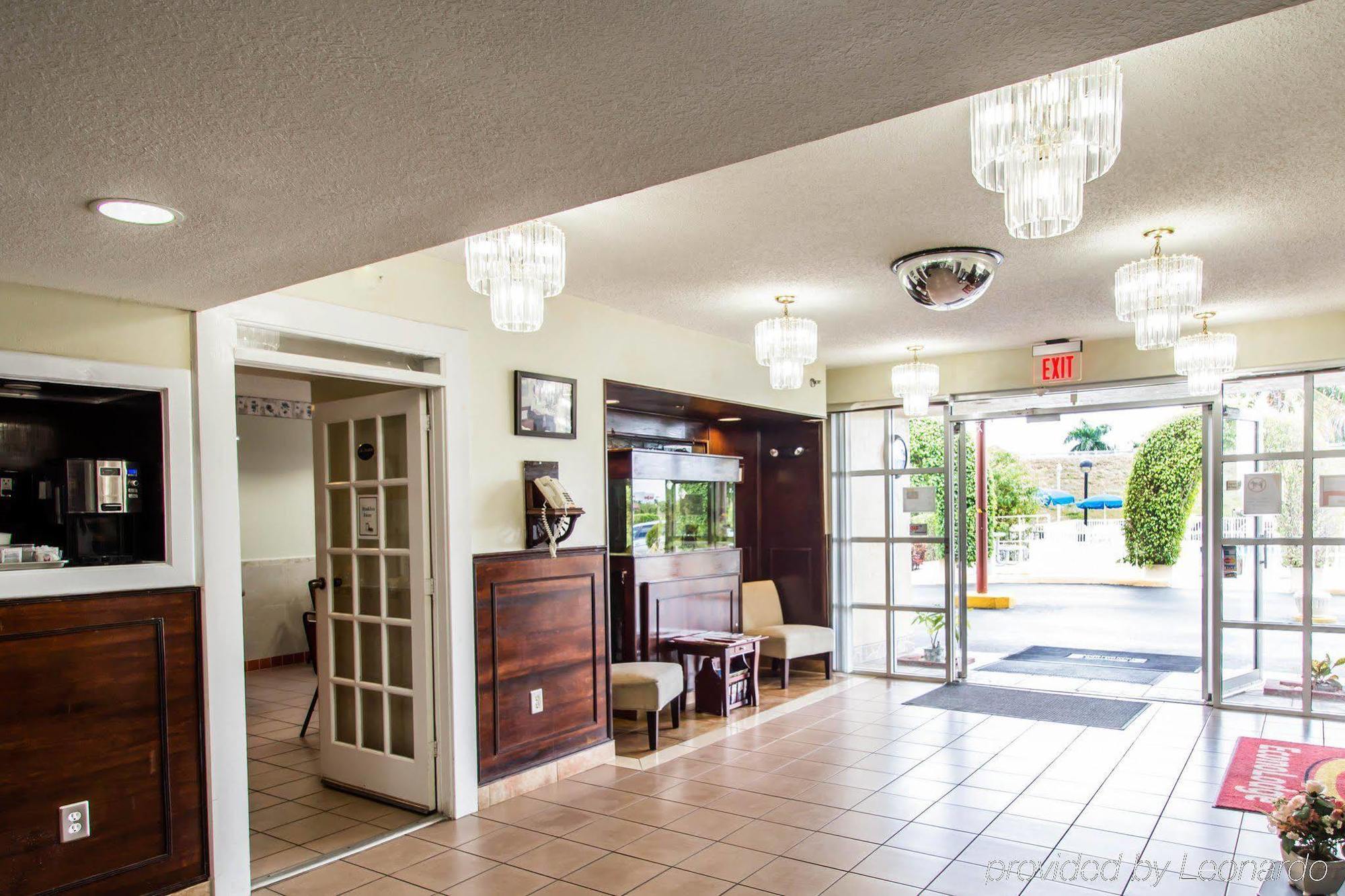 Belmont Inn & Suites Florida City Extérieur photo